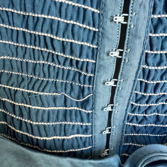 I. Madeline Blue Satin Lace Up Hook and Eye Cuff Sleeves Short Top Blouse -sz M - Picture 5 of 8